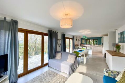 KITCHEN/LIVING/DINING ROOM