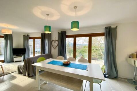 KITCHEN/LIVING/DINING ROOM
