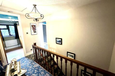 FIRST FLOOR STAIRS AND LANDING