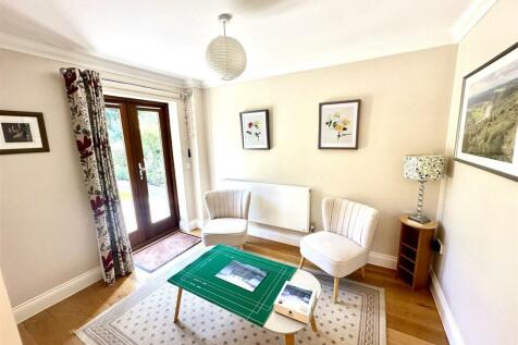 BREAKFAST ROOM