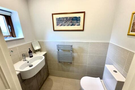 CLOAKROOM/WC
