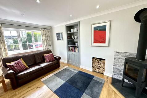 KITCHEN/FAMILY/DINING ROOM