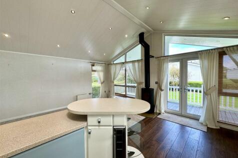 Kitchen - Dining.jpeg