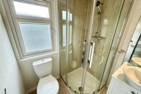 En-suite B.jpeg