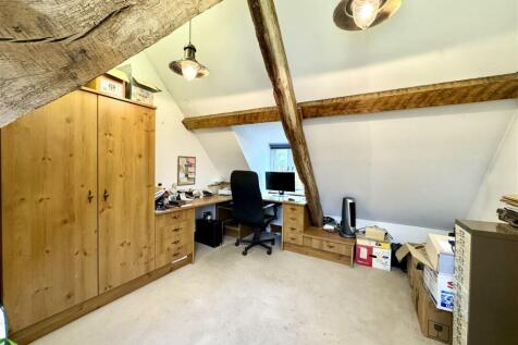 ATTIC ROOM/STUDY