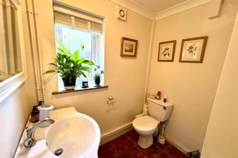 WC/CLOAKROOM
