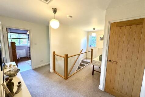 FIRST FLOOR STAIRS AND LANDING