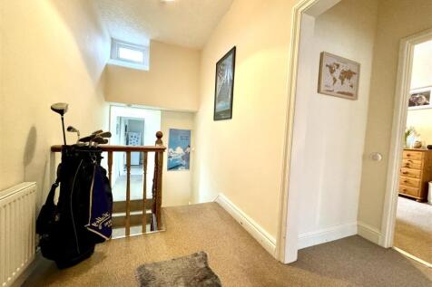 UPPER LANDING AREA