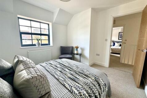 BEDROOM 3