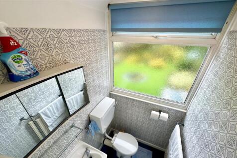CLOAKROOM/WC