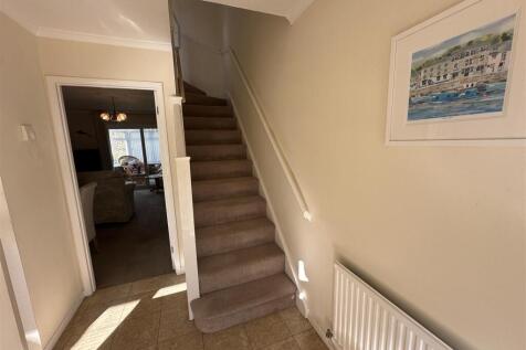 FIRST FLOOR STAIRS AND LANDING