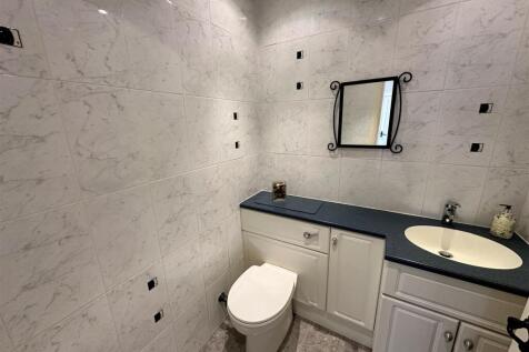 CLOAKROOM/WC