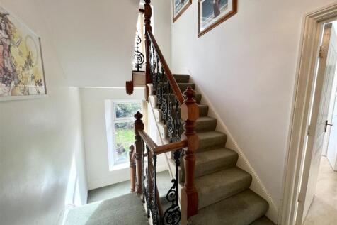 FIRST FLOOR STAIRS AND LANDING