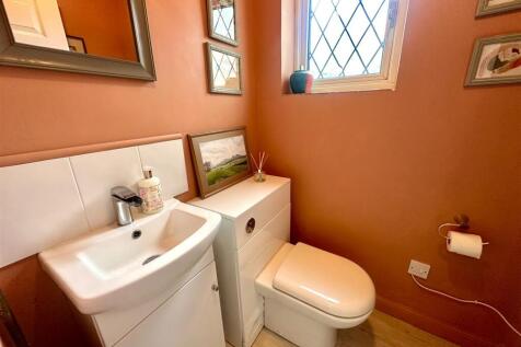 CLOAKROOM/WC
