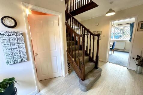 FIRST FLOOR STAIRS AND LANDING
