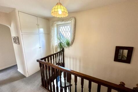FIRST FLOOR STAIRS AND LANDING