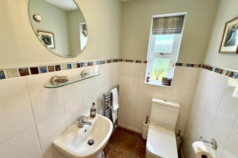 GROUND FLOOR WC
