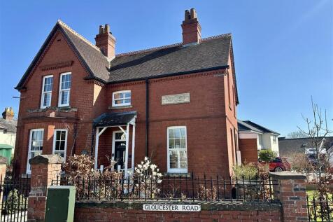 POLICE HOUSE
