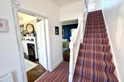 FIRST FLOOR STAIRS AND LANDING