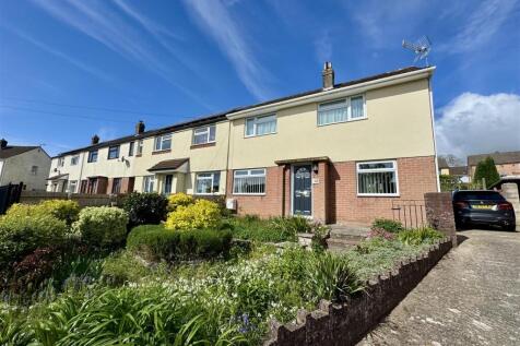 62 RAGLAN WAY