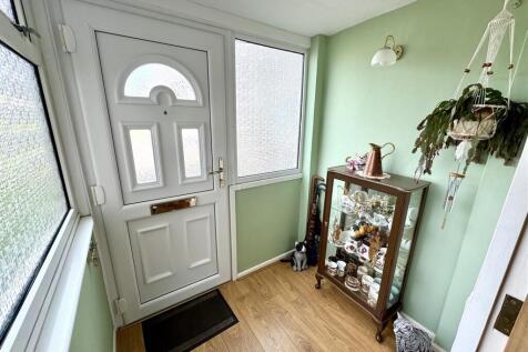 ENTRANCE PORCH
