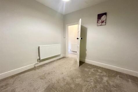 Bedroom 2.jpeg