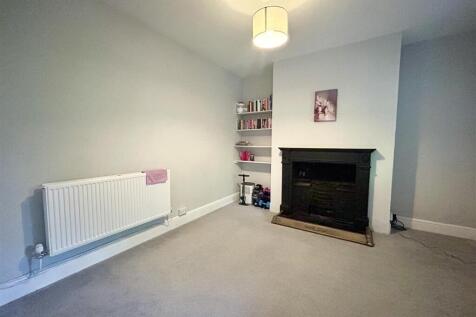 Living room.jpeg