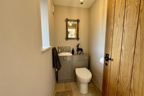 Downstairs Cloakroom