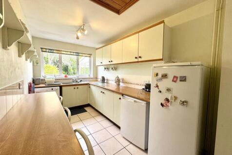 KITCHEN/DINING/FAMILY ROOM