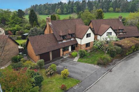 13 Churchfields
