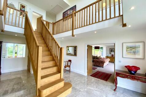 FIRST FLOOR STAIRS AND LANDING