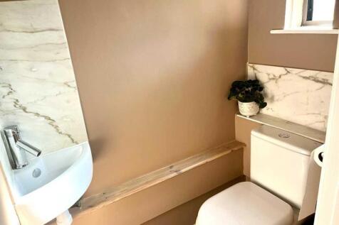 GROUND FLOOR WC