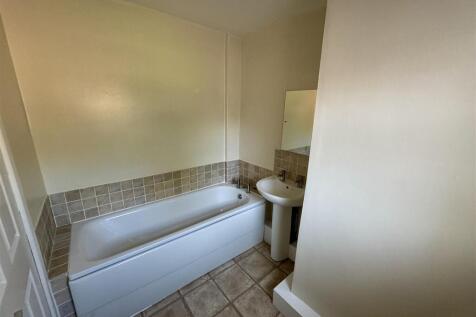 Ground Floor Bathroom