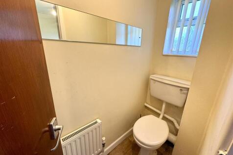 GROUND FLOOR WC