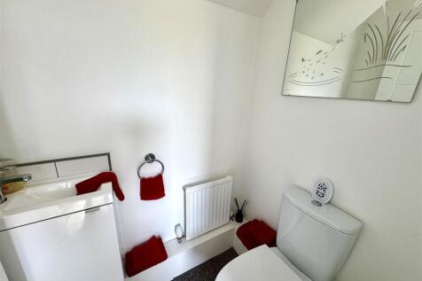 GROUND FLOOR WC