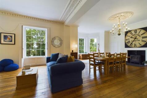 Drawing room.jpg