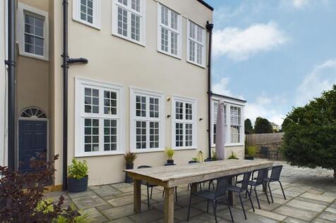 Patio Courtyard.jpg
