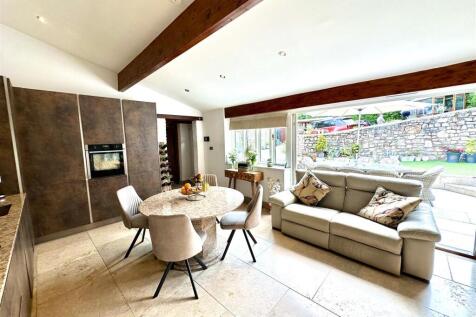 KITCHEN/FAMILY/LIVING ROOM
