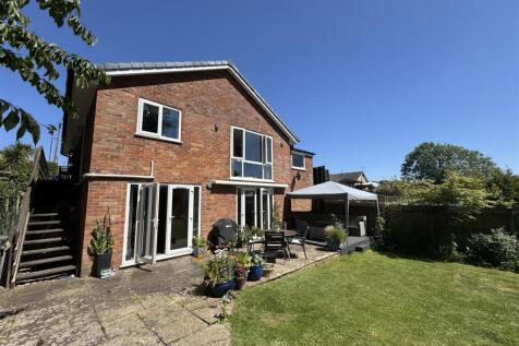 10a Wyebank Way