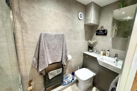 GROUND FLOOR WC
