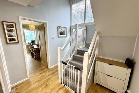 FIRST FLOOR STAIRS AND LANDING
