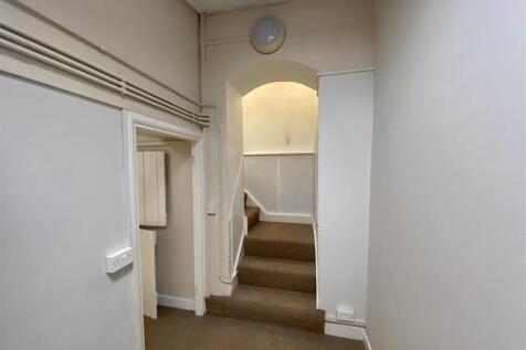 FIRST FLOOR STAIRS AND LANDING