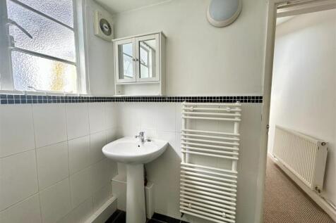 Bathroom.jpeg