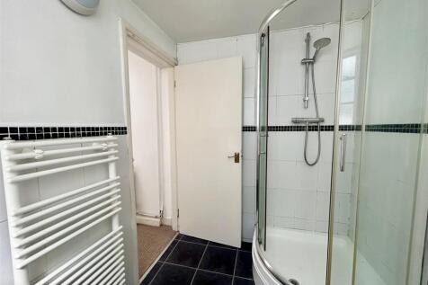 Bathroom.jpeg