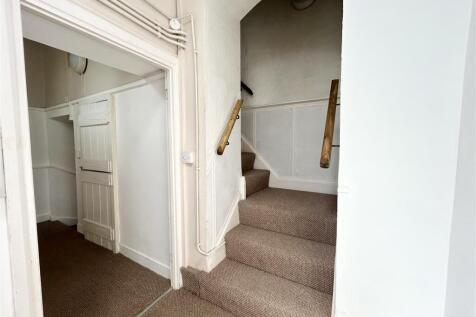 Hallway.jpeg