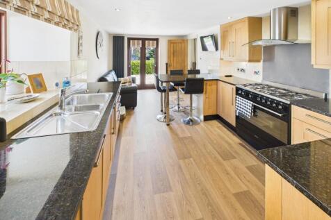 KITCHEN/BREAKFAST/FAMILY ROOM