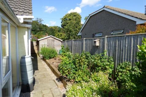 Side Garden.JPG