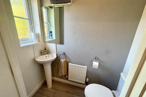 CLOAKROOM/WC