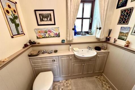 CLOAKROOM/WC