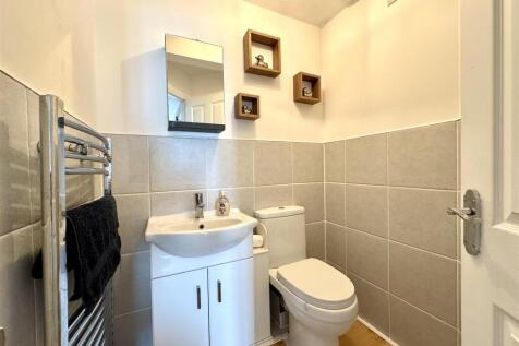 CLOAKROOM/WC